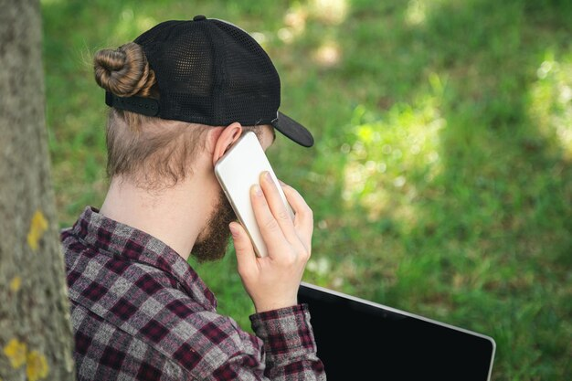 How to Find a Missing iPhone with Someone Else’s iPhone or iPad